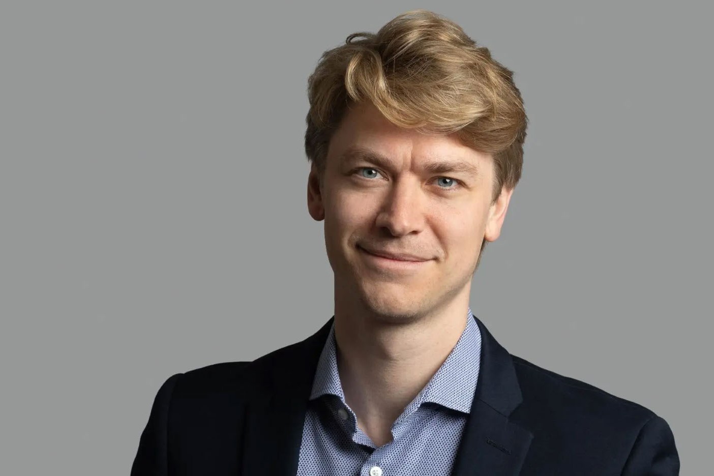 Portrait of Jakob Mökander, Director of Science & Technology Policy.